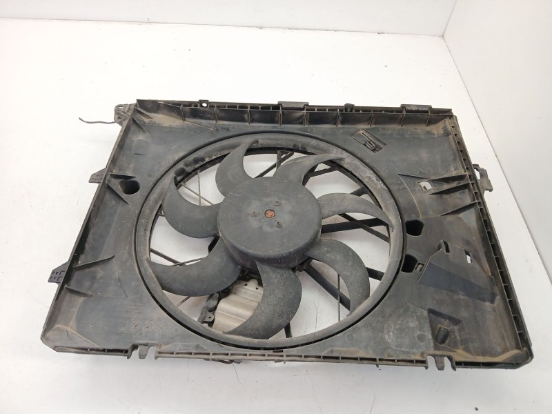 Recambio de electroventilador para bmw 3 (e90) 320 i referencia OEM IAM 3135103596  