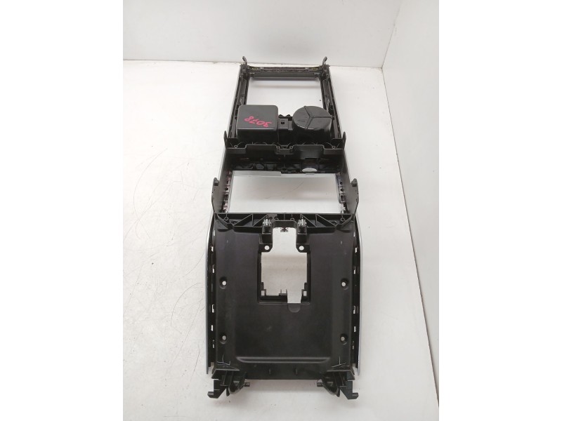 Recambio de consola central para land rover range rover velar (l560) 2.0 d180 td4 4x4 referencia OEM IAM   
							