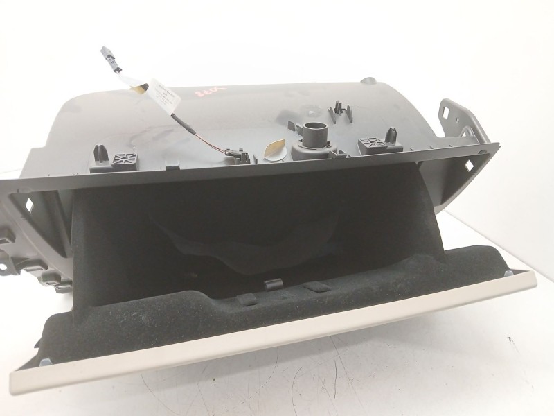 Recambio de guantera para land rover range rover velar (l560) 2.0 d180 td4 4x4 referencia OEM IAM   
