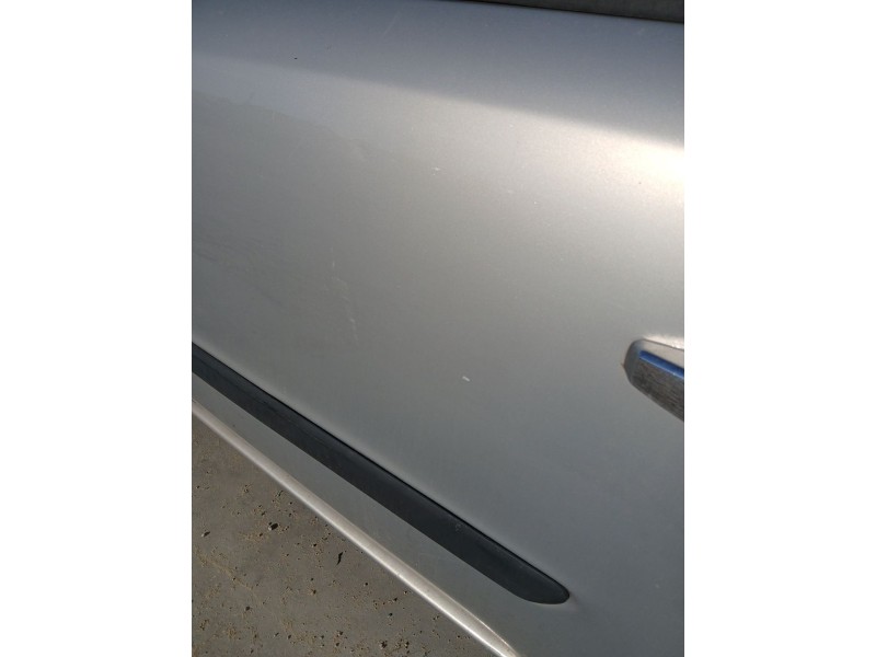 Recambio de puerta trasera izquierda para opel zafira / zafira family b (a05) 1.6 (m75) referencia OEM IAM   
							