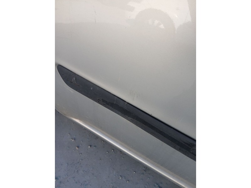 Recambio de puerta trasera derecha para opel zafira / zafira family b (a05) 1.6 (m75) referencia OEM IAM   