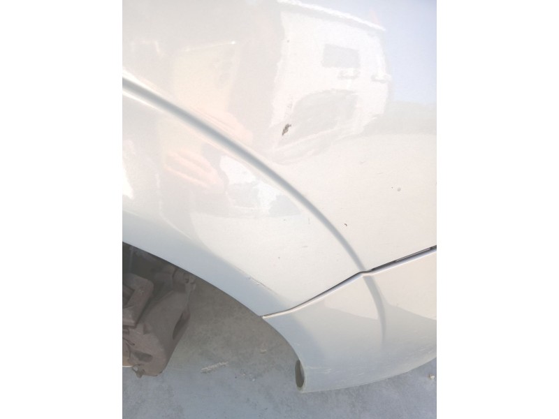 Recambio de aleta delantera derecha para opel zafira / zafira family b (a05) 1.6 (m75) referencia OEM IAM   
							
