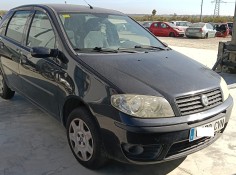 fiat punto (188_) del año 2004
