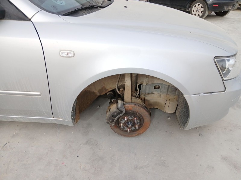 Recambio de aleta delantera derecha para hyundai sonata v (nf) 2.0 crdi referencia OEM IAM   
