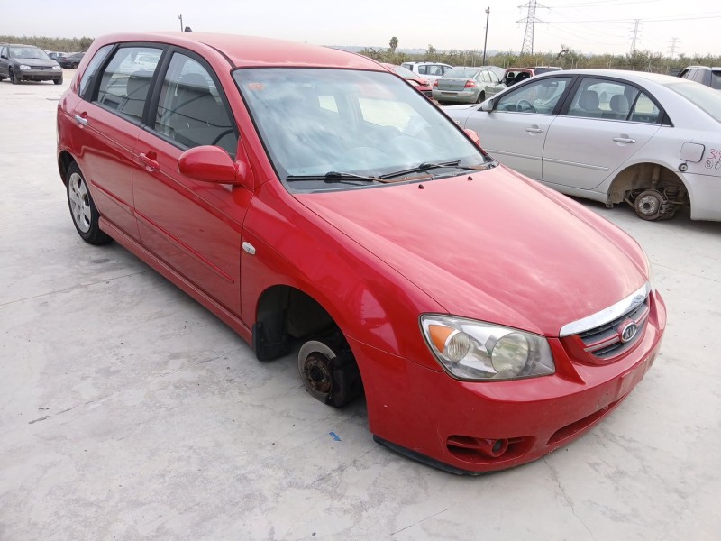 kia cerato i hatchback (ld) del año 2005
							