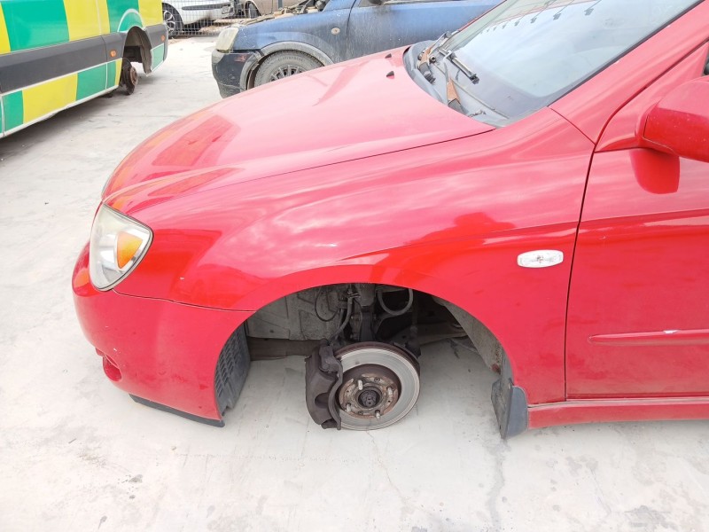 Recambio de aleta delantera izquierda para kia cerato i hatchback (ld) 1.6 crdi referencia OEM IAM   