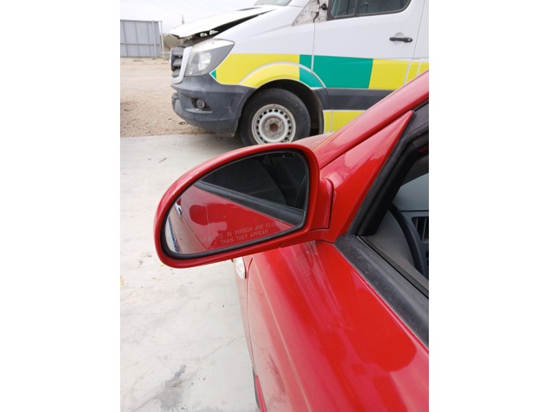 Recambio de retrovisor izquierdo para kia cerato i hatchback (ld) 1.6 crdi referencia OEM IAM   
							