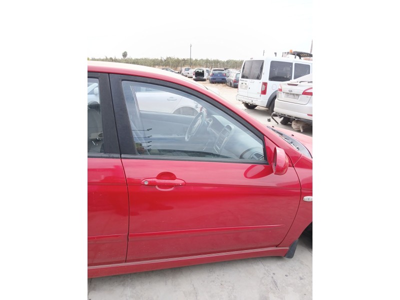 Recambio de puerta delantera derecha para kia cerato i hatchback (ld) 1.6 crdi referencia OEM IAM   