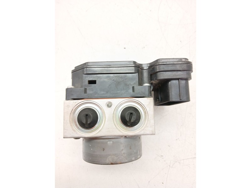 Recambio de abs para toyota corolla fastback (_e21_) 1.8 hybrid (zwe211) referencia OEM IAM 4451012600  
							
