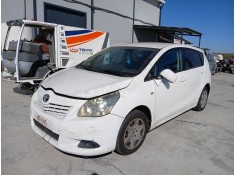 toyota verso (_r2_) del año 2011