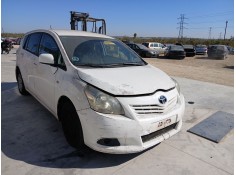 toyota verso (_r2_) del año 2011 2
