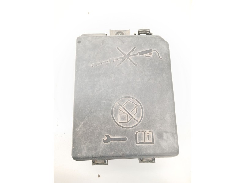 Recambio de caja reles / fusibles para opel mokka / mokka x (j13) 1.6 cdti (_76) referencia OEM IAM 42397198  