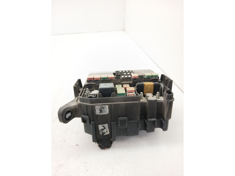 Recambio de caja reles / fusibles para hyundai i20 active 1.0 tgdi cat referencia OEM IAM 91950C82  
							