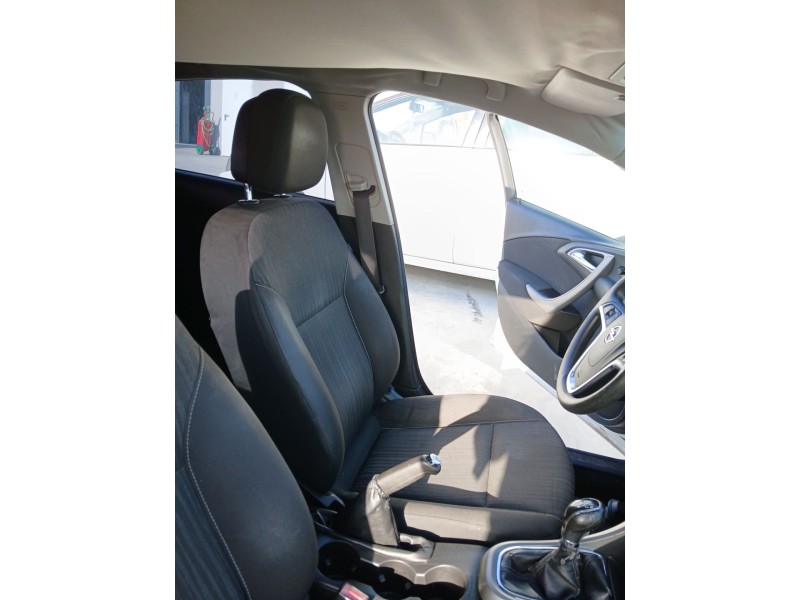 Recambio de asiento delantero izquierdo para opel astra j (p10) 1.6 (68) referencia OEM IAM   