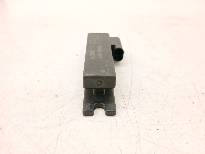 Recambio de antena para land rover range rover velar (l560) 2.0 d180 td4 4x4 referencia OEM IAM AH4215K603AA  