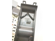Recambio de caja reles / fusibles para land rover range rover velar (l560) 2.0 d180 td4 4x4 referencia OEM IAM GX7314A067EA   2