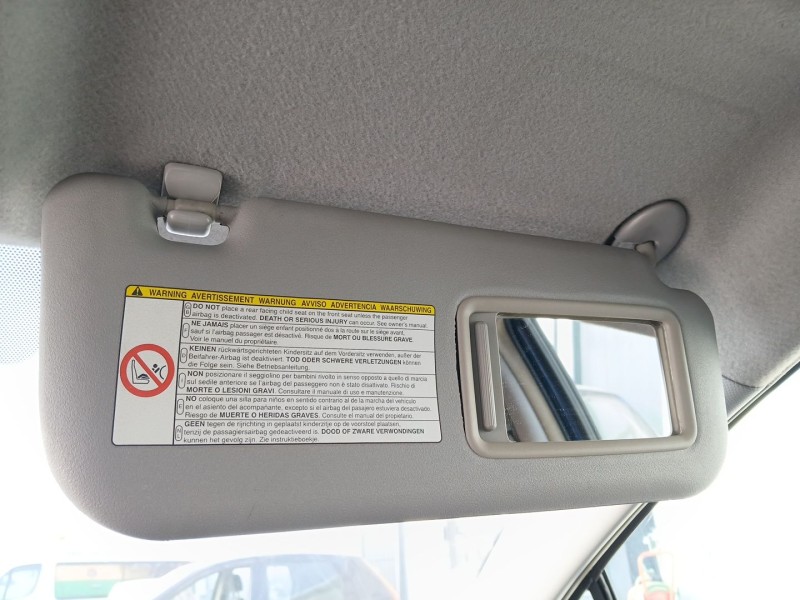 Recambio de parasol derecho para toyota yaris (_p1_) 1.4 d-4d (nlp10_) referencia OEM IAM   