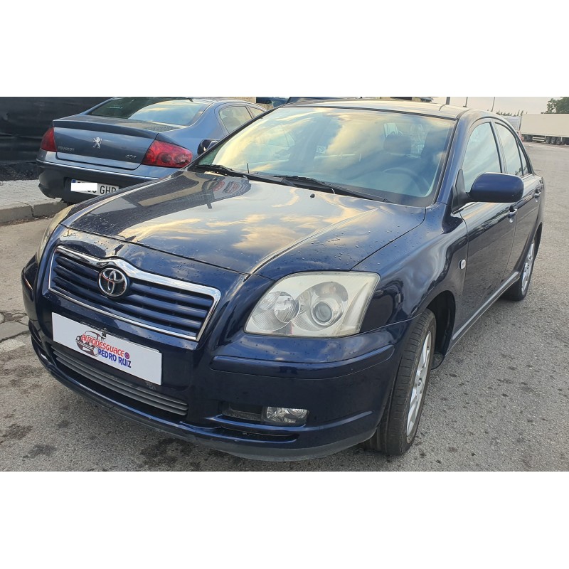 toyota avensis berlina (t25) del año 2005