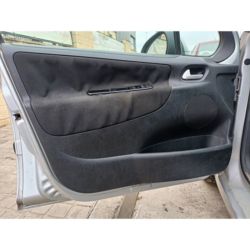 Recambio de guarnecido puerta delantera izquierda para peugeot 207 1.4 referencia OEM IAM   