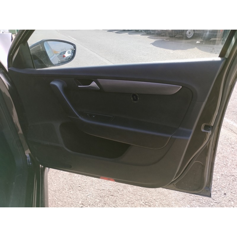 Recambio de guarnecido puerta delantera derecha para volkswagen passat variant (365) 2.0 tdi referencia OEM IAM   