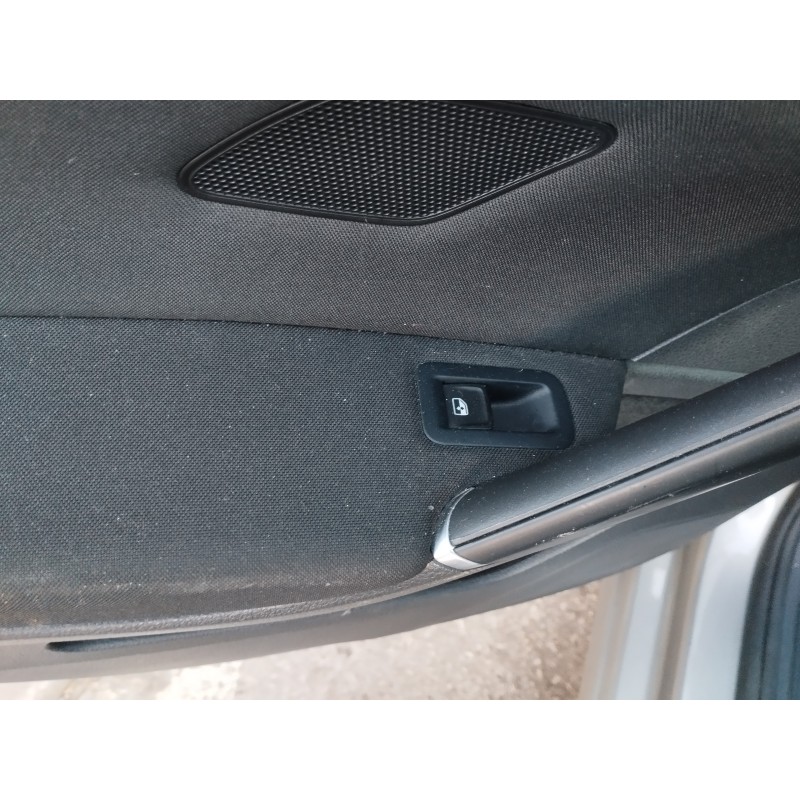 Recambio de mando elevalunas trasero izquierdo para volkswagen golf vii lim. (5g1) advance bluemotion referencia OEM IAM   