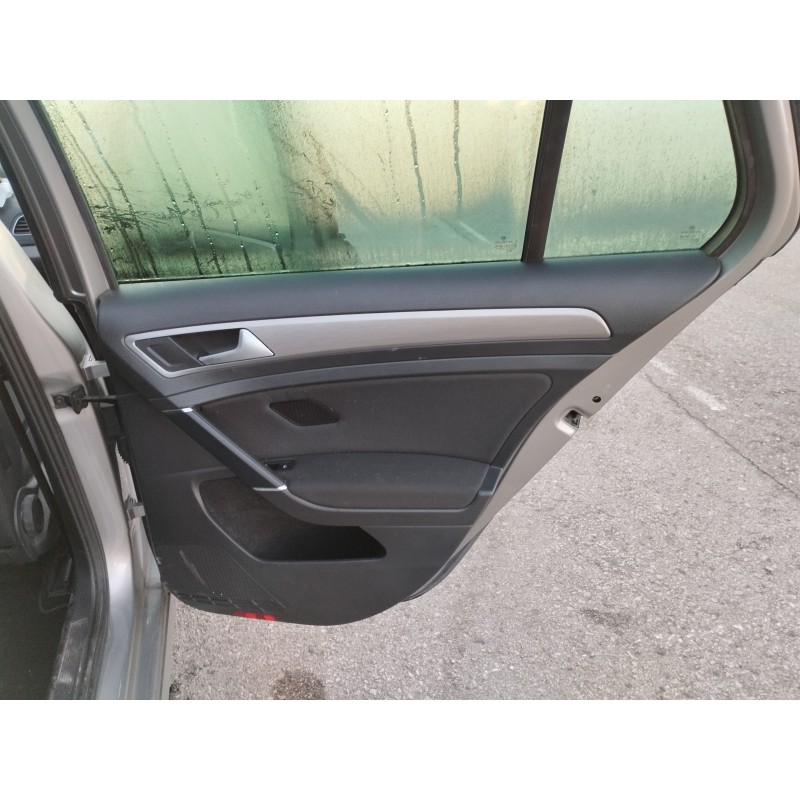 Recambio de guarnecido puerta trasera derecha para volkswagen golf vii lim. (5g1) advance bluemotion referencia OEM IAM   