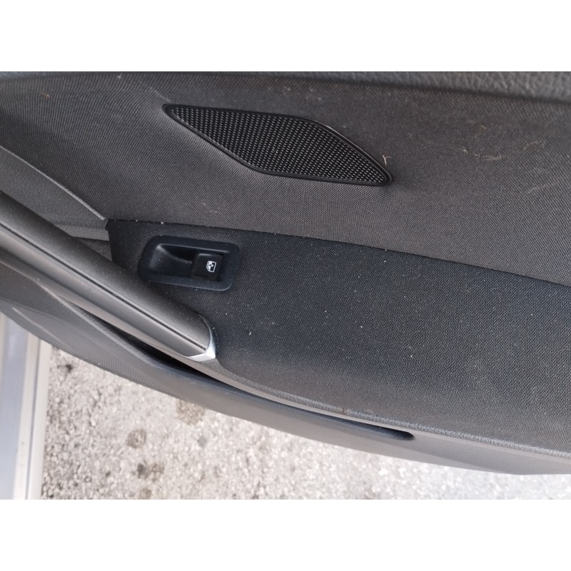 Recambio de mando elevalunas trasero derecho para volkswagen golf vii lim. (5g1) advance bluemotion referencia OEM IAM   