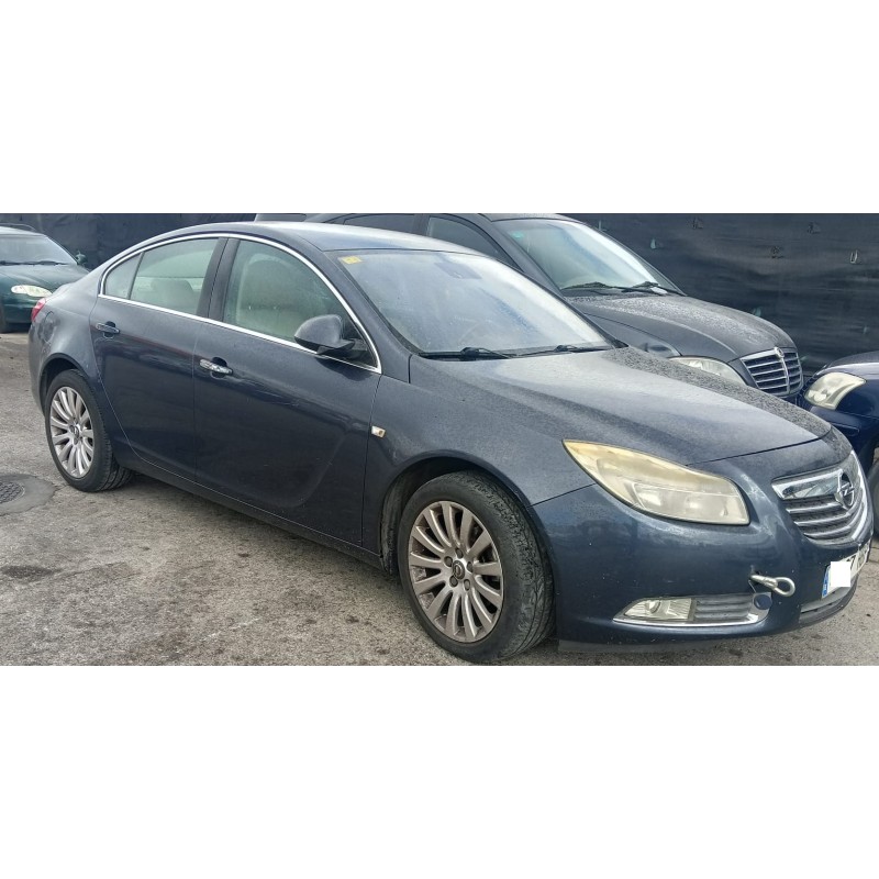 opel insignia berlina del año 2011