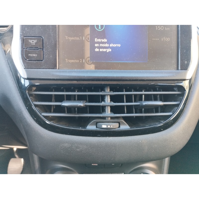 Recambio de rejilla aireadora para peugeot 208 access referencia OEM IAM   