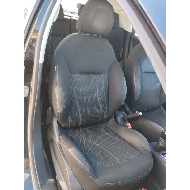 Recambio de asiento delantero derecho para peugeot 208 access referencia OEM IAM   