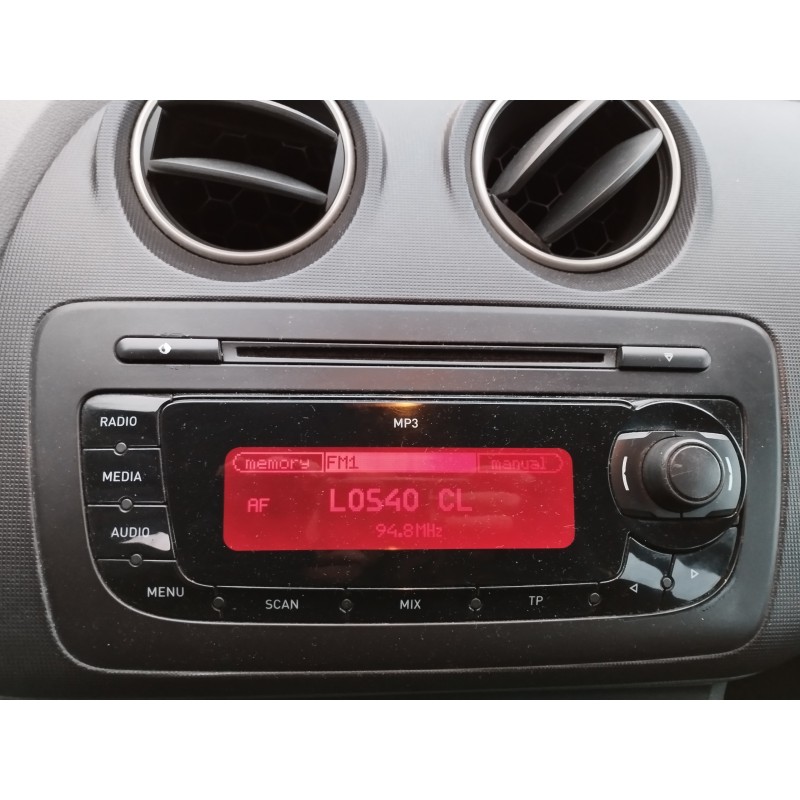 Recambio de sistema audio / radio cd para seat ibiza sc (6j1) 1.2 tdi referencia OEM IAM   