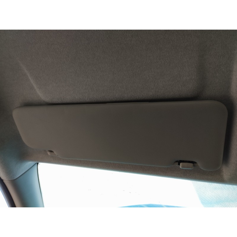 Recambio de parasol izquierdo para dacia sandero stepway essential referencia OEM IAM   