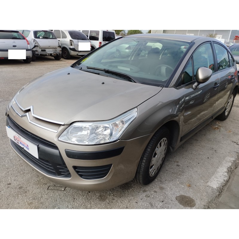 citroen c4 berlina del año 2010