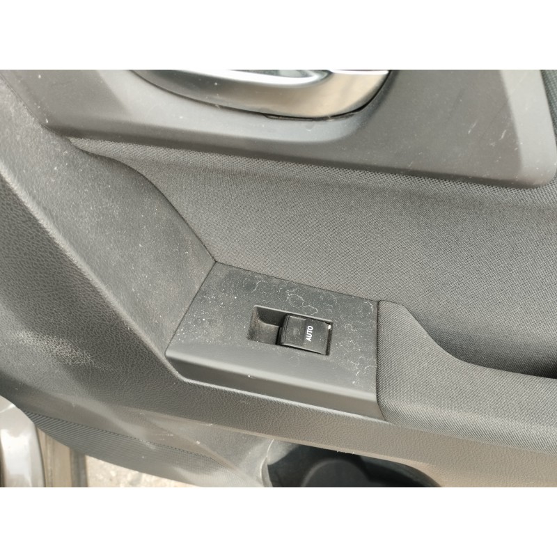 Recambio de mando elevalunas trasero derecho para toyota auris touring sports (e18) hybrid active referencia OEM IAM   