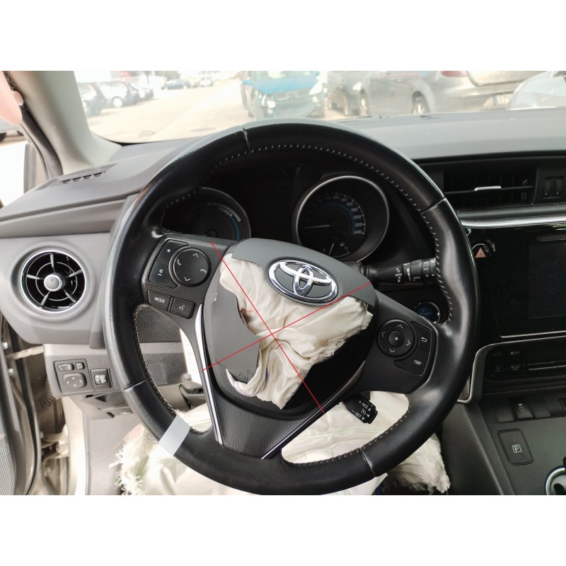 Recambio de volante sin airbag para toyota auris touring sports (e18) hybrid active referencia OEM IAM   