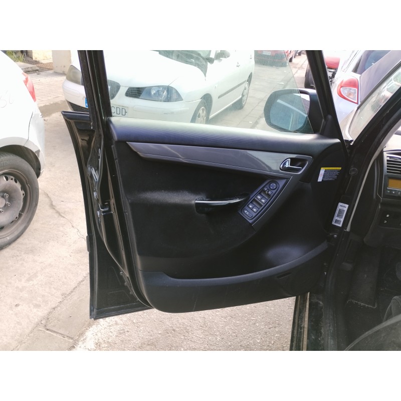 Recambio de guarnecido puerta delantera izquierda para citroen c4 grand picasso exclusive referencia OEM IAM   