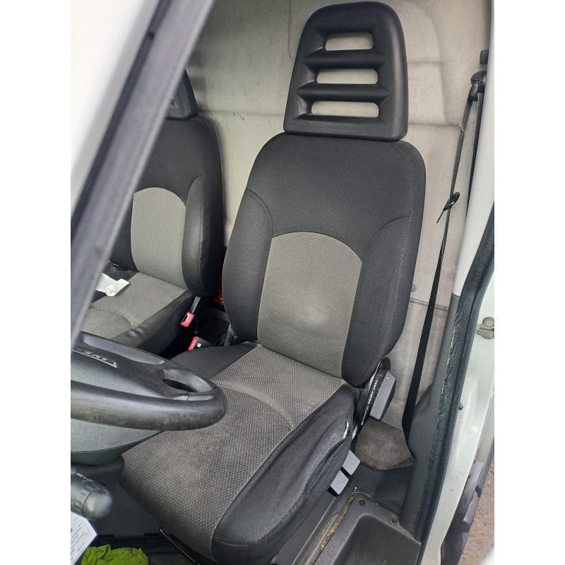 Recambio de asiento delantero izquierdo para iveco daily furgón 2.3 diesel cat referencia OEM IAM   