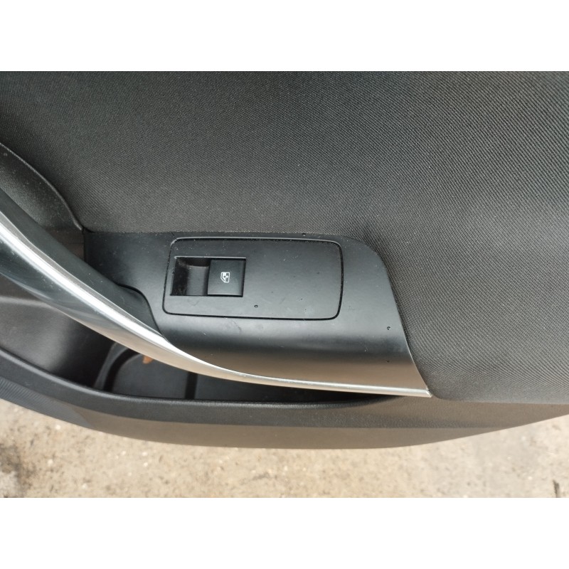 Recambio de mando elevalunas trasero derecho para opel insignia sports tourer sport referencia OEM IAM   