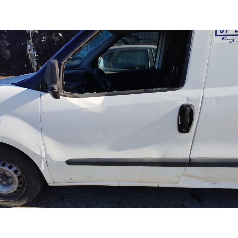 Recambio de puerta delantera izquierda para fiat doblo ii cargo (263) furgón base referencia OEM IAM   