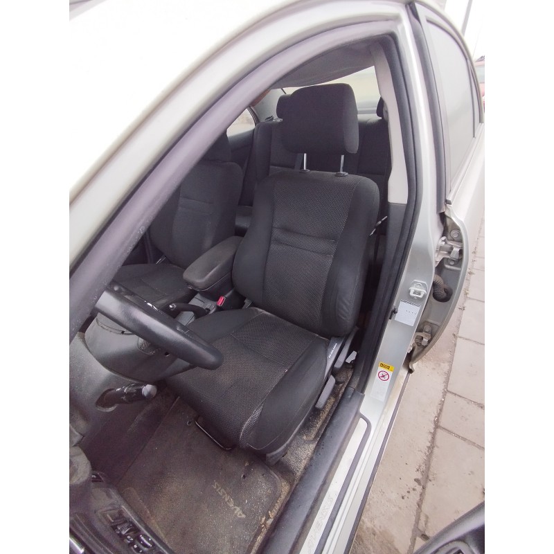 Recambio de asiento delantero izquierdo para toyota avensis berlina (t25) 2.2 d-4d cat referencia OEM IAM   