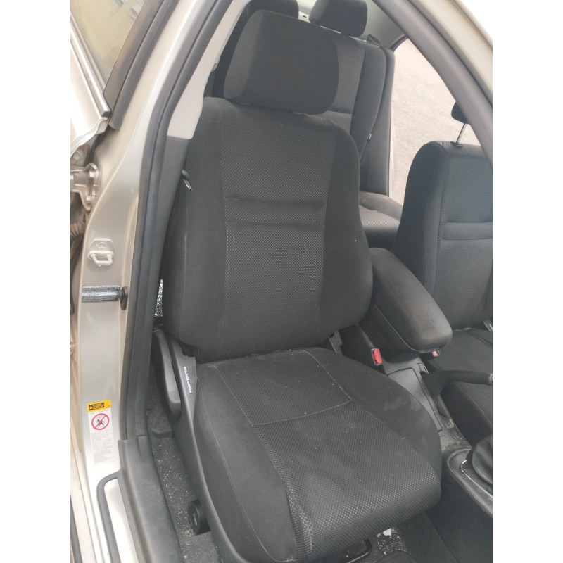 Recambio de asiento delantero derecho para toyota avensis berlina (t25) 2.2 d-4d cat referencia OEM IAM   