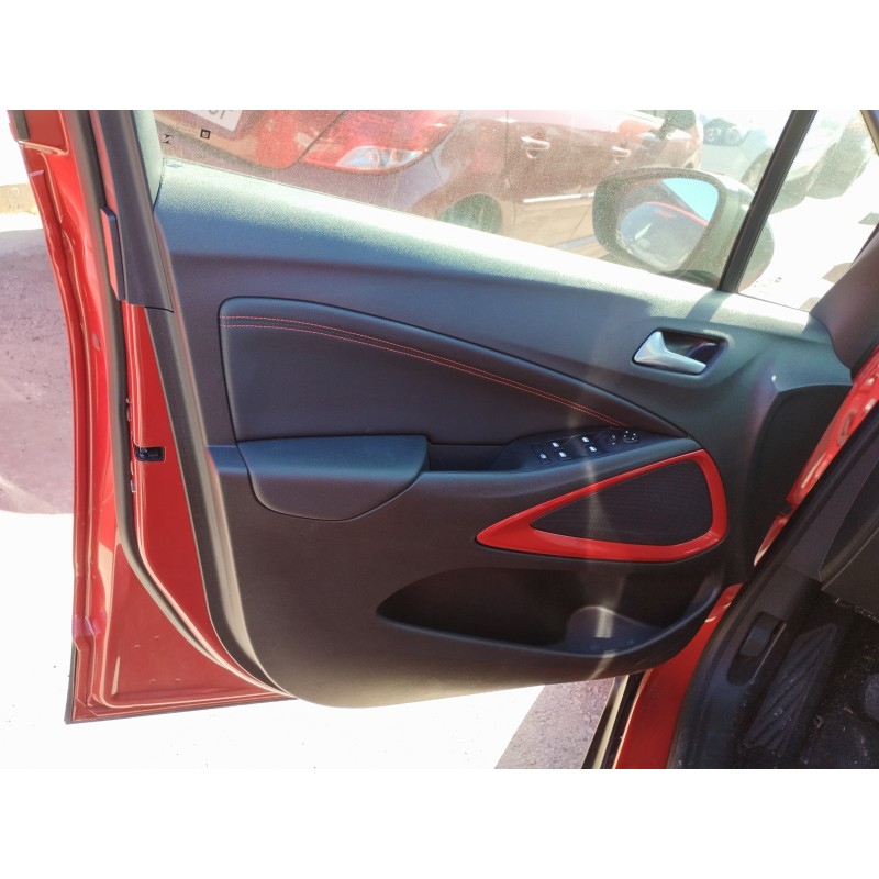 Recambio de guarnecido puerta delantera izquierda para opel crossland x 1.2 referencia OEM IAM   