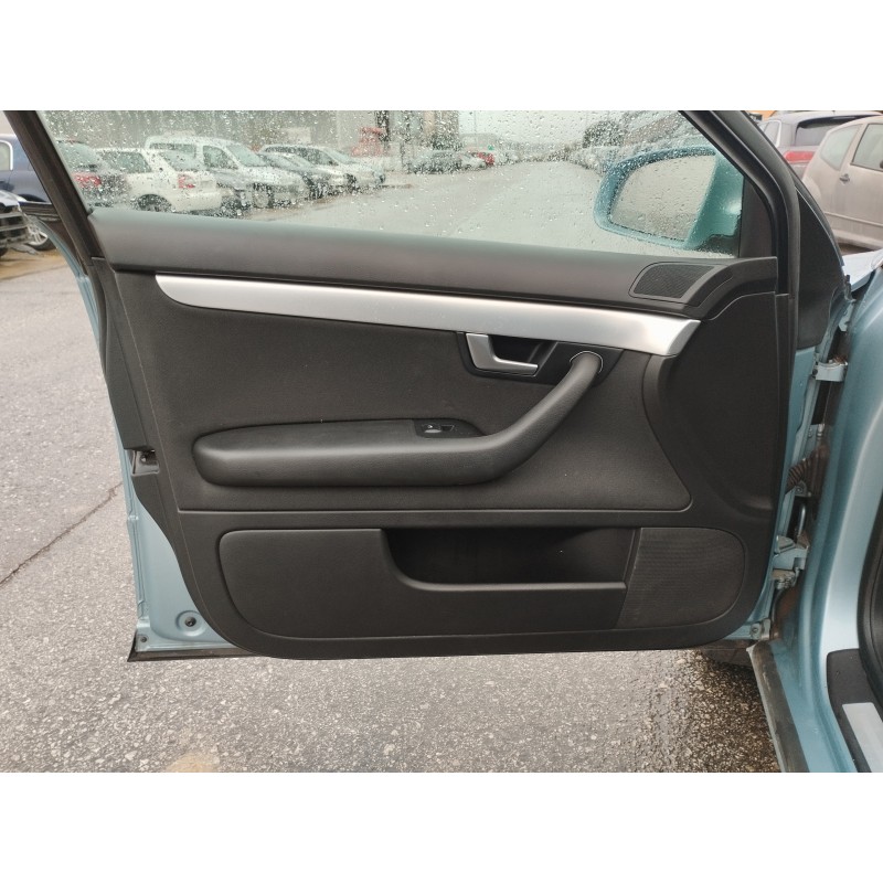 Recambio de guarnecido puerta delantera izquierda para audi a4 berlina (8e) 2.0 tdi referencia OEM IAM   