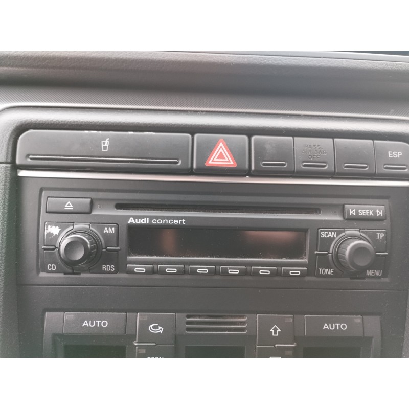 Recambio de sistema audio / radio cd para audi a4 berlina (8e) 2.0 tdi referencia OEM IAM   