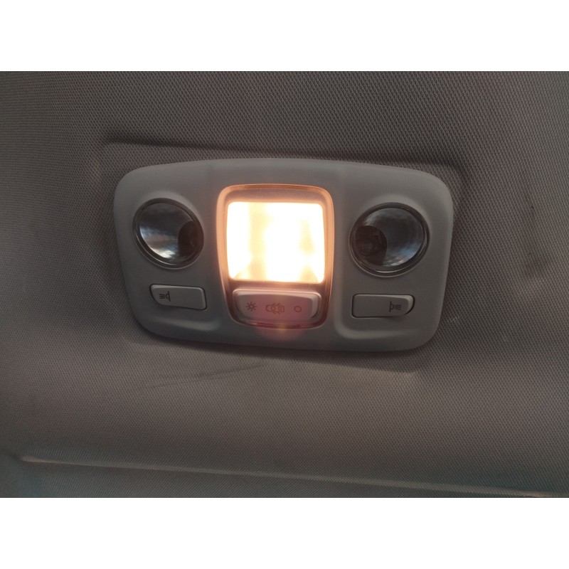 Recambio de luz interior para citroen c4 picasso rip curl referencia OEM IAM   