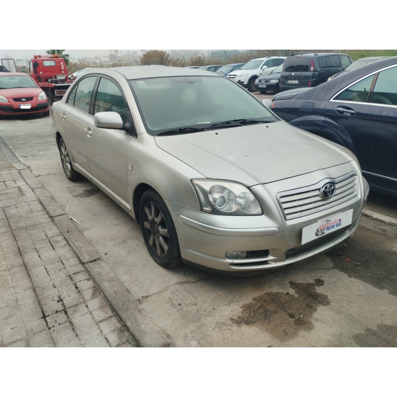 toyota avensis berlina (t25) del año 2006