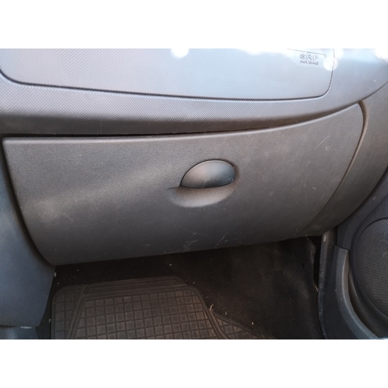 Recambio de guantera para dacia sandero 1.2 16v cat referencia OEM IAM   