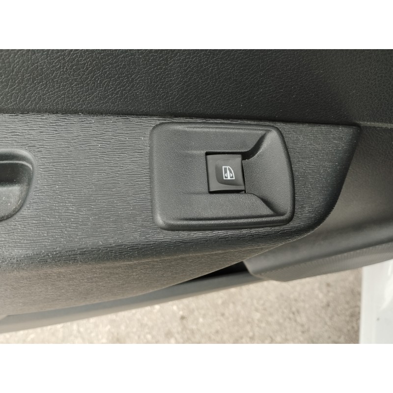 Recambio de mando elevalunas trasero izquierdo para dacia lodgy ambiance referencia OEM IAM   