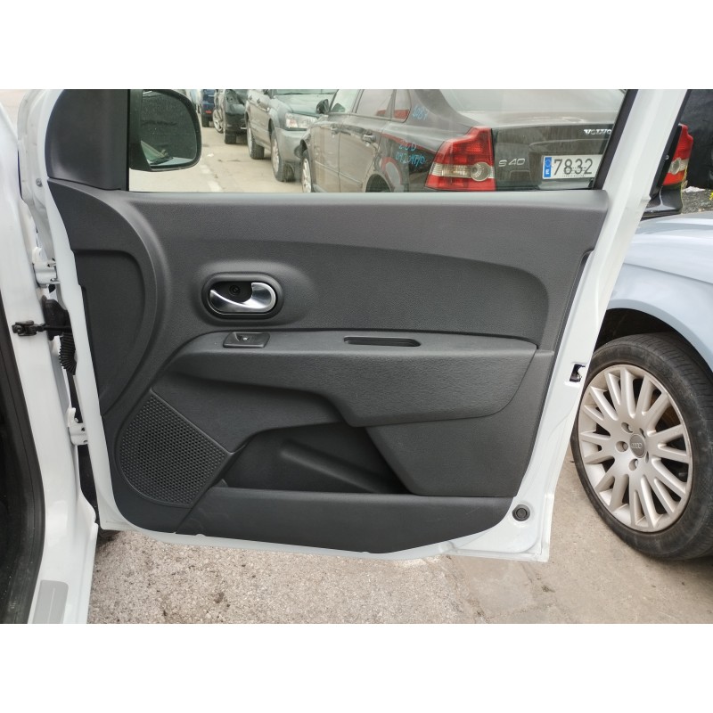 Recambio de guarnecido puerta delantera derecha para dacia lodgy ambiance referencia OEM IAM   