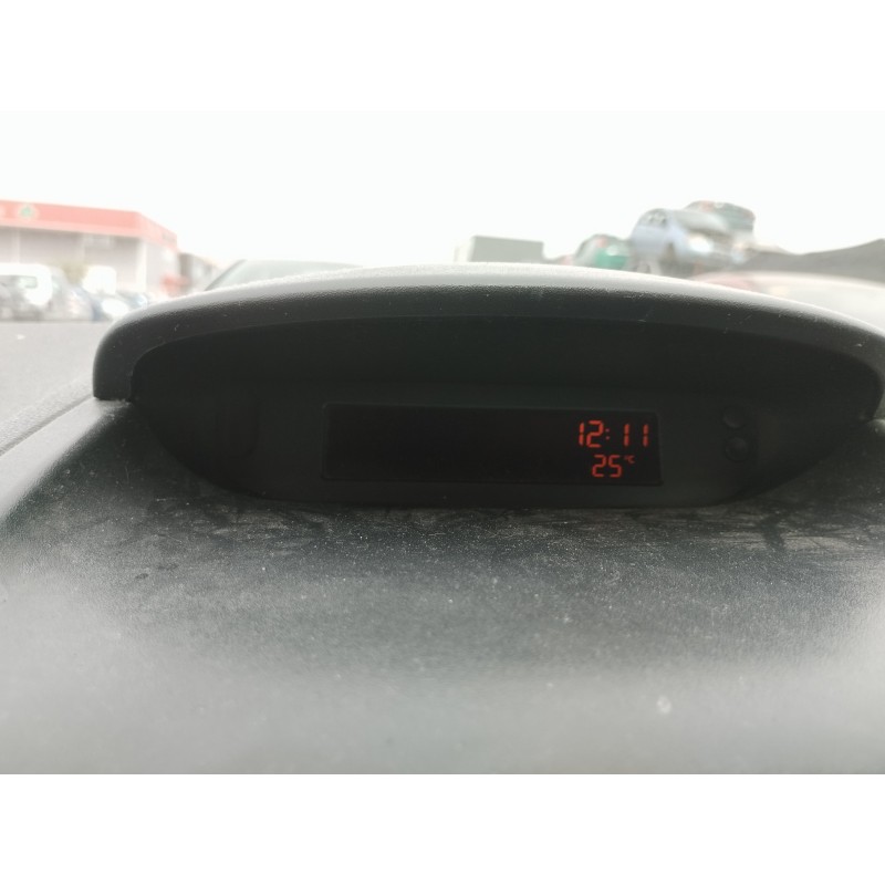 Recambio de pantalla multifuncion para renault clio iii authentique referencia OEM IAM   